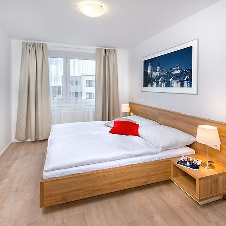Citywest Apartments Praga Exterior foto