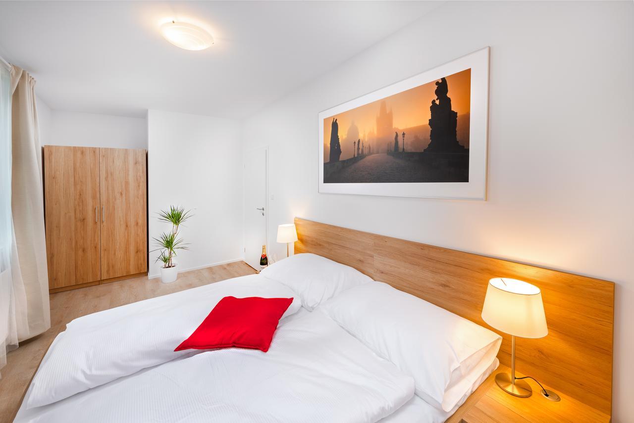 Citywest Apartments Praga Exterior foto