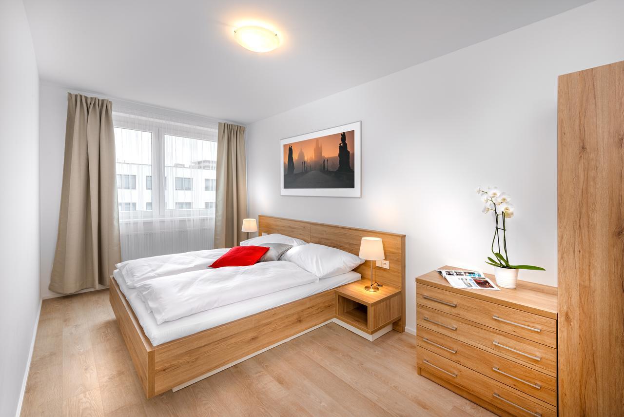Citywest Apartments Praga Exterior foto